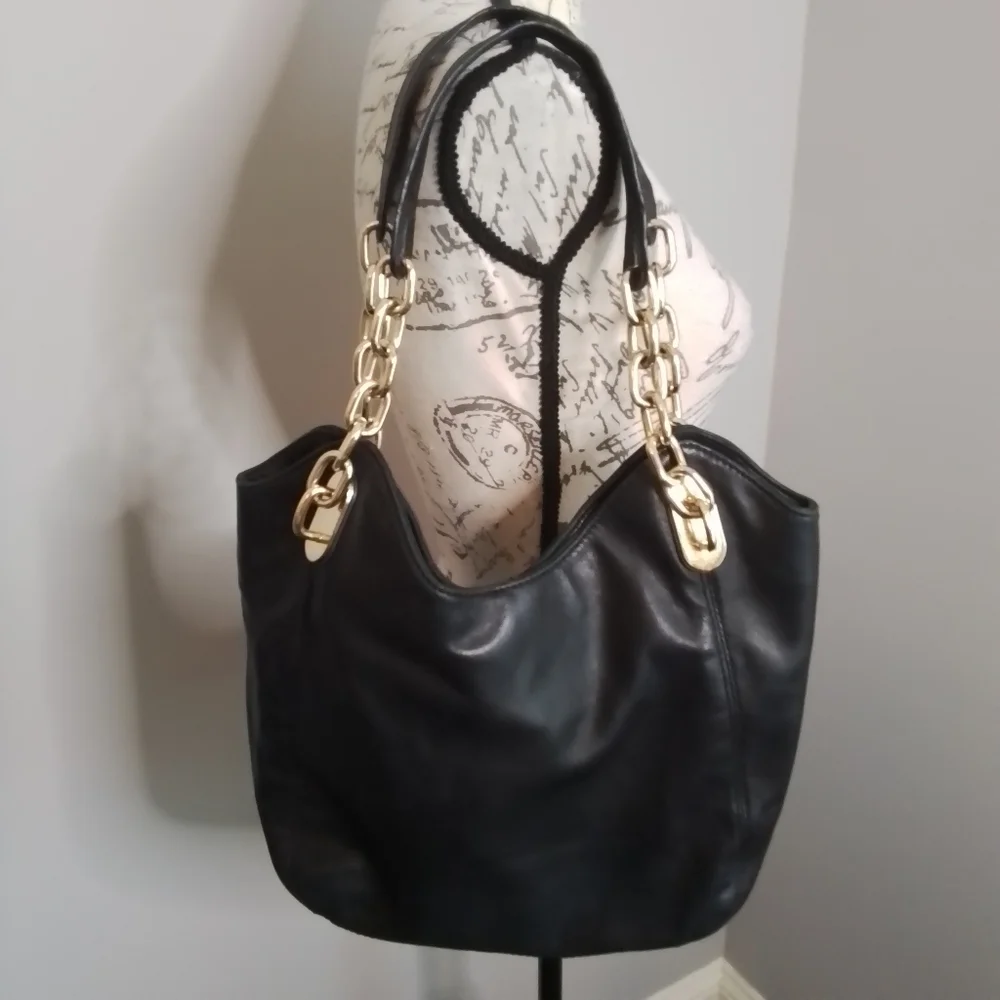 Michael Kors Vintage Soft Leather Hobo Shoulder Bag Black & Gold Hardware